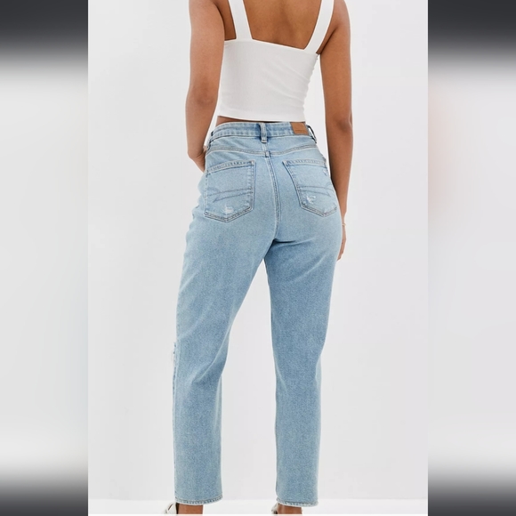 American Eagle Curvy Mom Jean Distressed - Picture 2 of 8